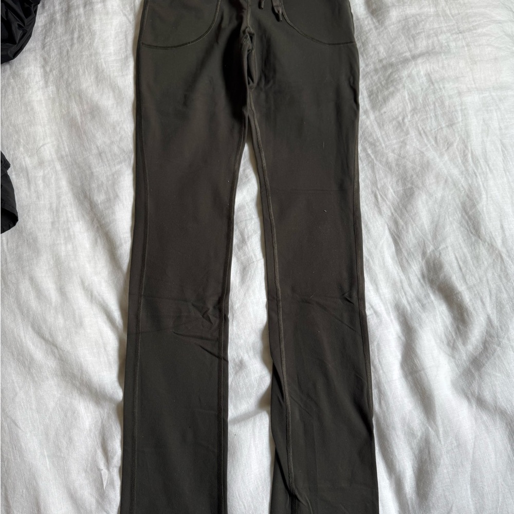 Lululemon Straight Leg Legging